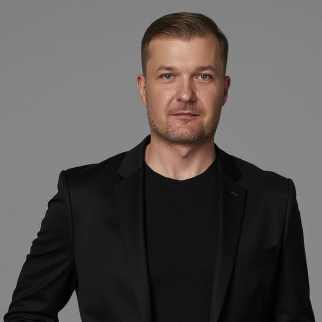 Антон Старенко, преподаватель практикума